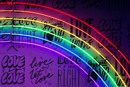 rainbow 420x280 - LGBT to NIE ideologia. Chodzi o stworzenie wroga